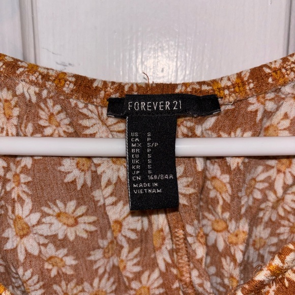 Forever 21 Brown Floral Cropped Blouse - Picture 3 of 4
